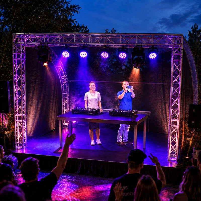 4 x 3 Meter Halbrundbühne – Der professionelle Blickfang für Ihr Event
