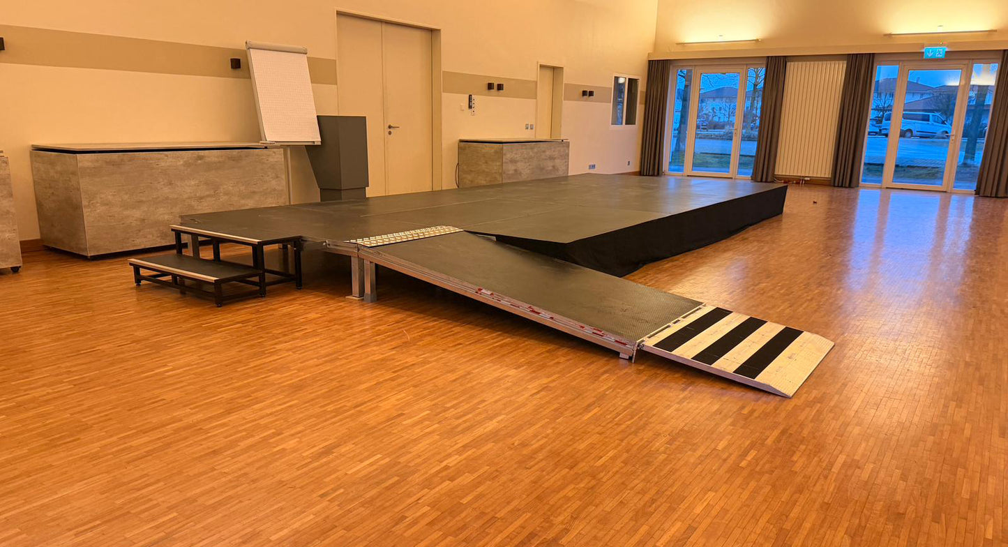 Mobile Rampe für Bühne - Rental | HK Wismar