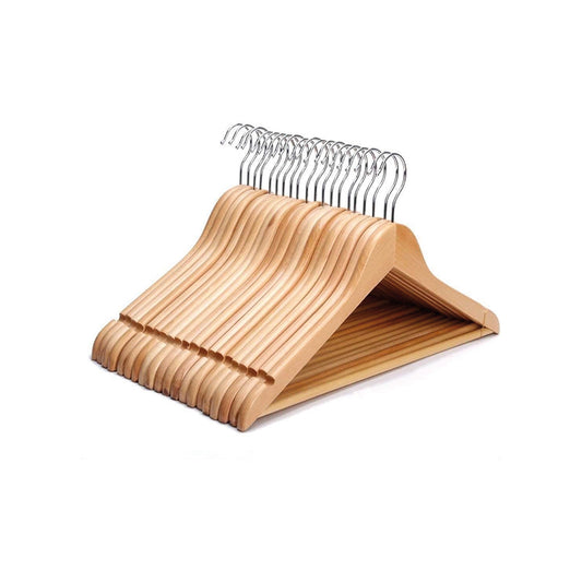 Mehrere naturfarbene Kleiderbügel aus Holz mit Metallhaken für Kleiderbügel aus Holz mieten